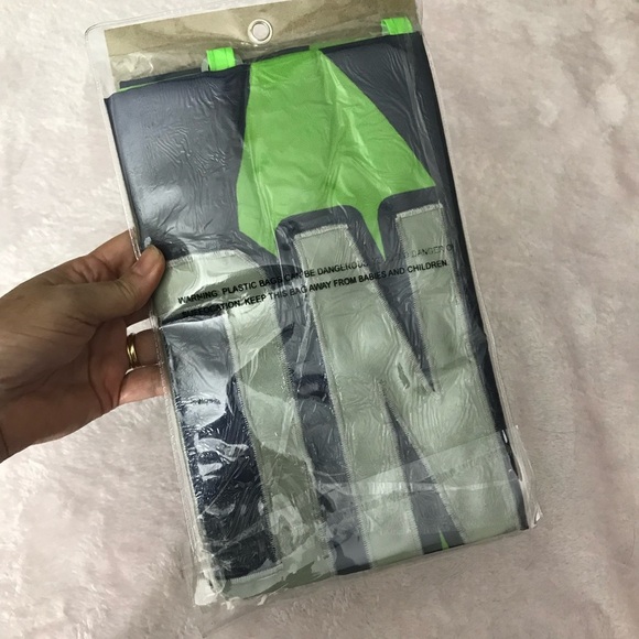 Authentic NFL Player Seattle Seahawks Russell Wilson #3 Oversized Flag 44"x 28" - Picture 4 of 10